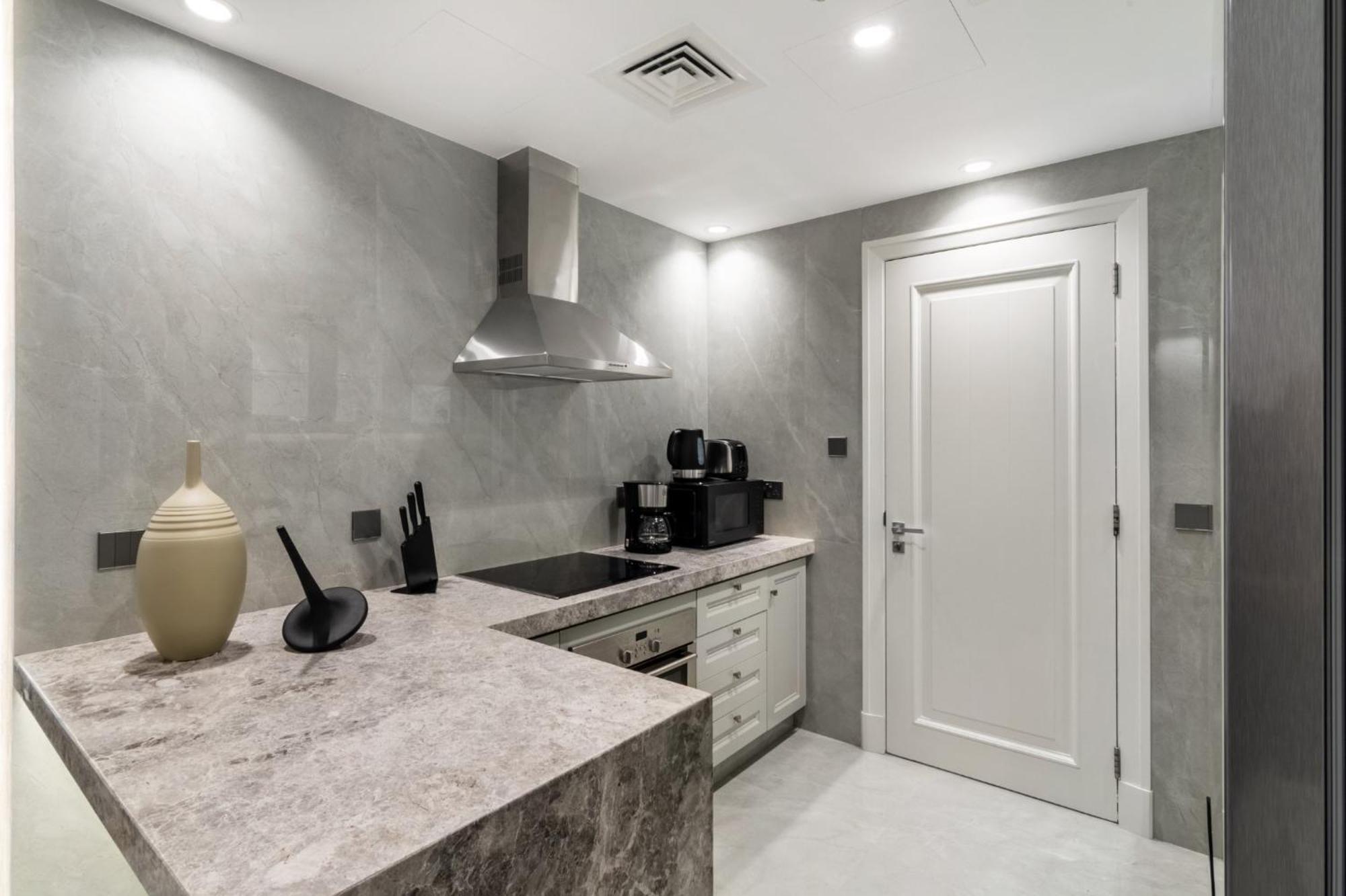 The Smart Concierge - Reehan 8 Apartment Dubai