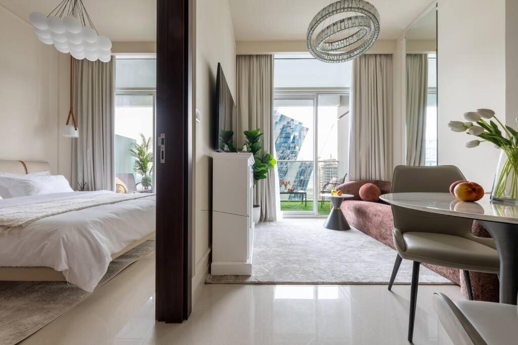 Glamorous 1bedroom In Business Bay L Large Balcony Apartment Dubai