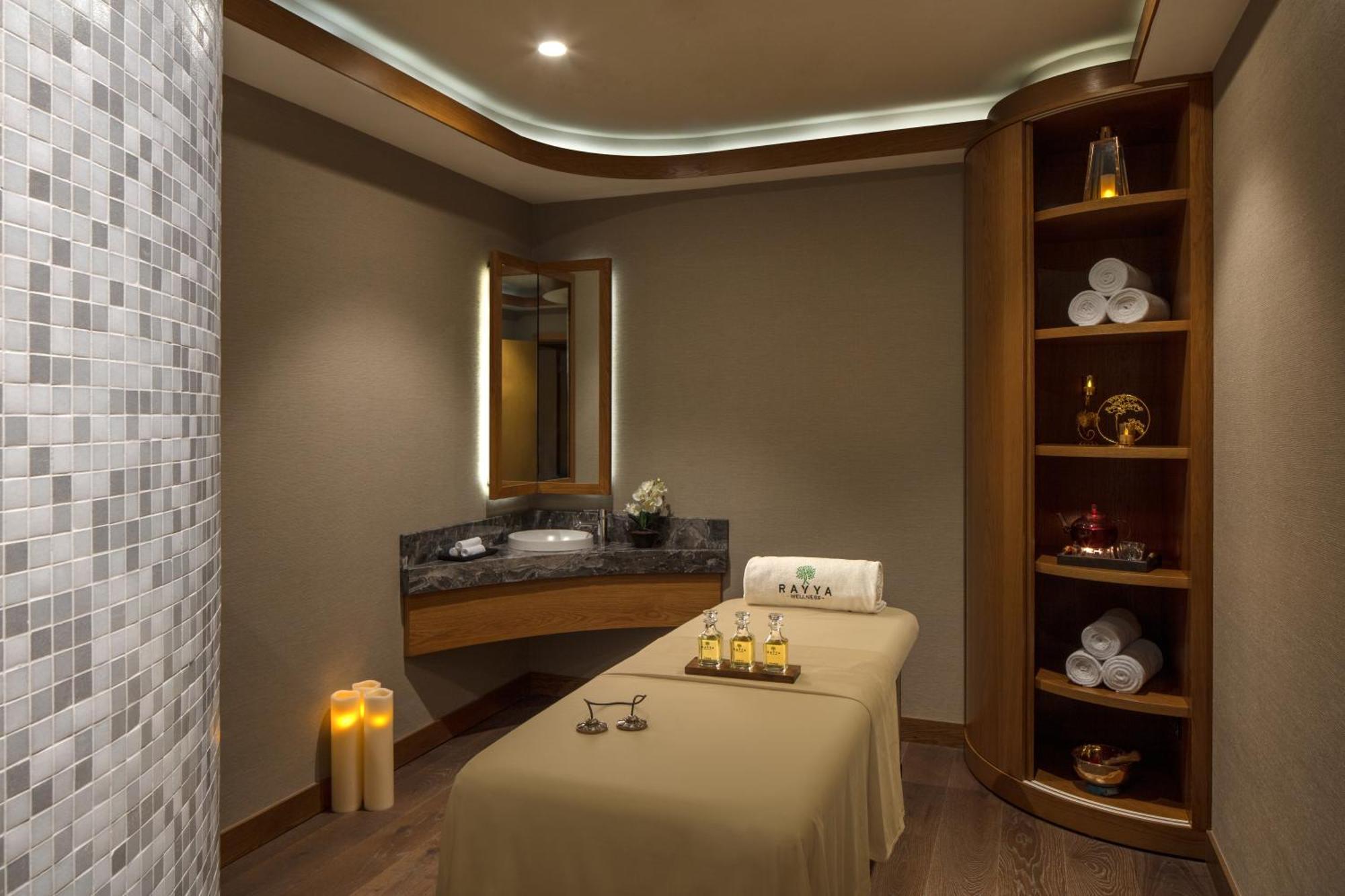 The First Collection Business Bay 4* Dubai