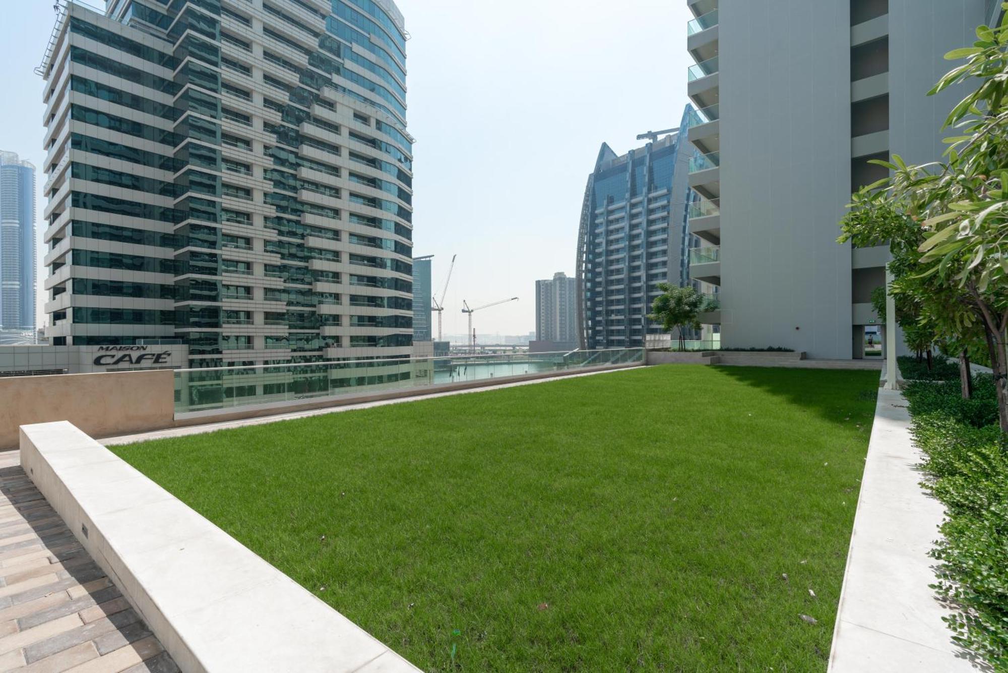 Apartamento Delightful 2br At Reva Residences Dubai