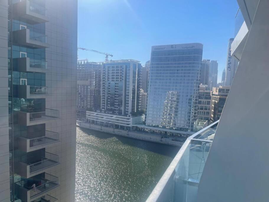 Apartment Cool Chic Apart On Canal Dubai