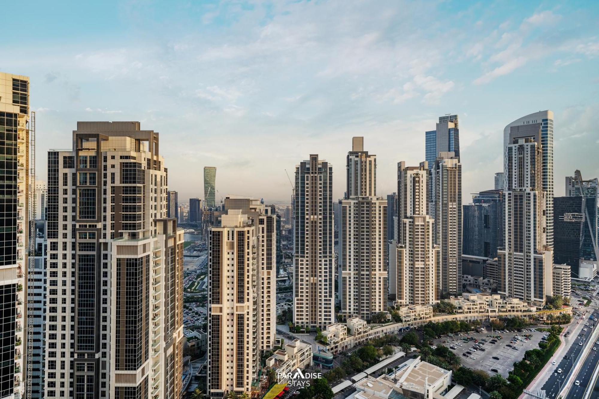 Paramount Midtown Hotel, Burj Khalifa Views Daire Dubai