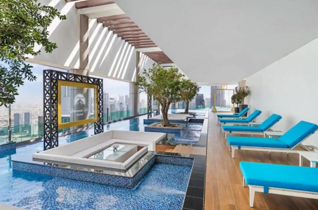 Paramount Midtown Hotel, Burj Khalifa Views Daire Dubai