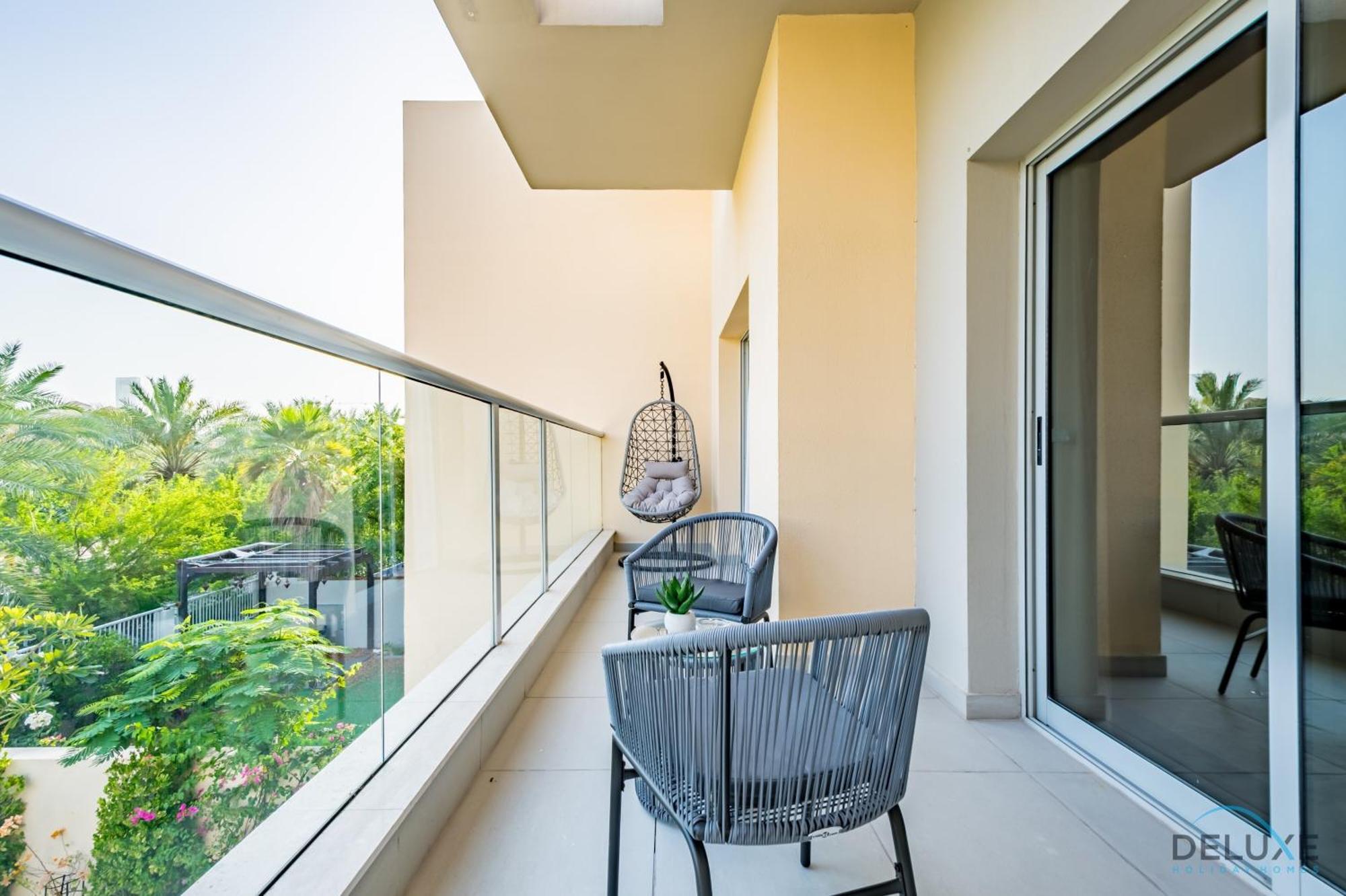 Tranquil 3br Townhouse With Assistant's At District 12 Jvc By Deluxe * Dubai