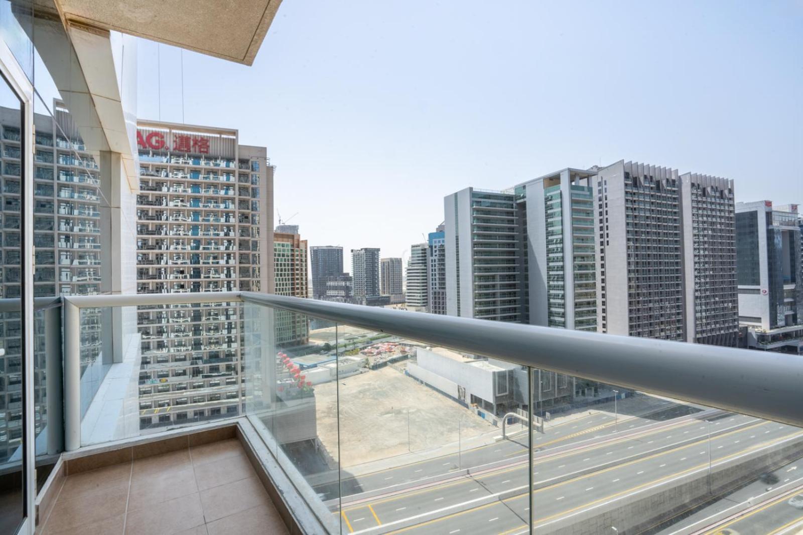 Rh- Prime Location, Spacious 2br, Walk To Mall Dubai