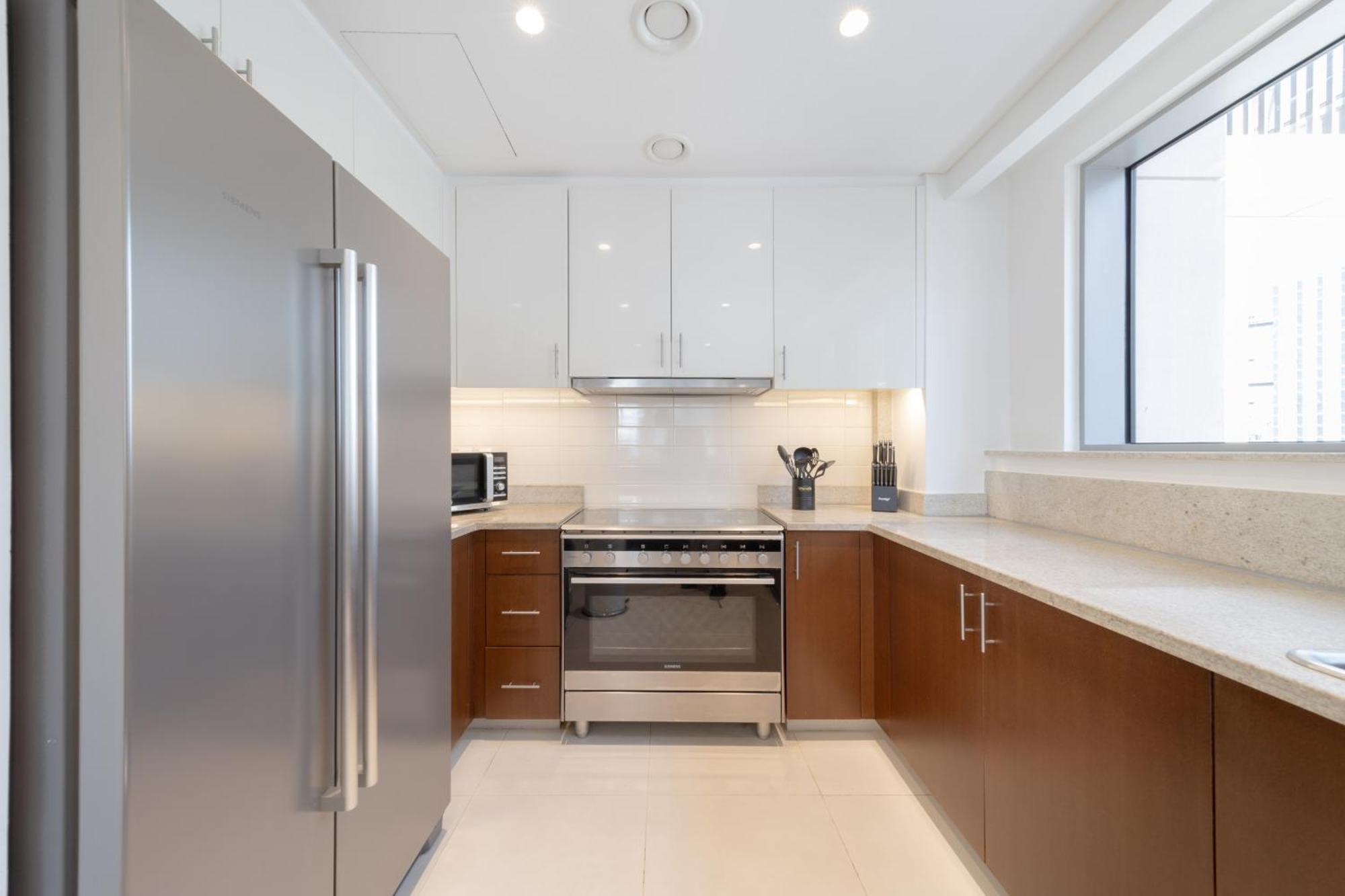 Apartment Eden's Homes & - Blvd Crescent