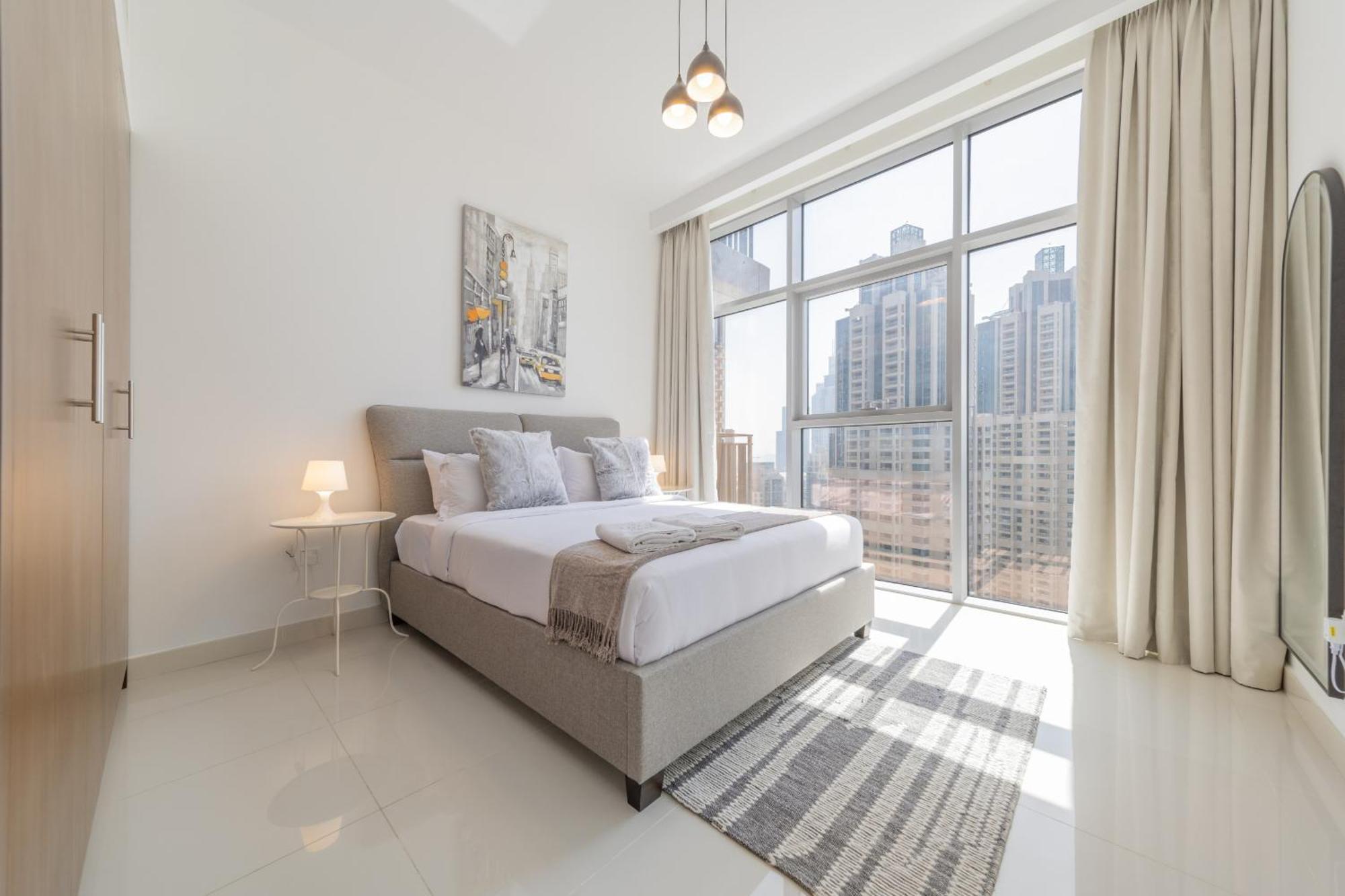 Eden's Homes & - Blvd Crescent Apartment Dubai