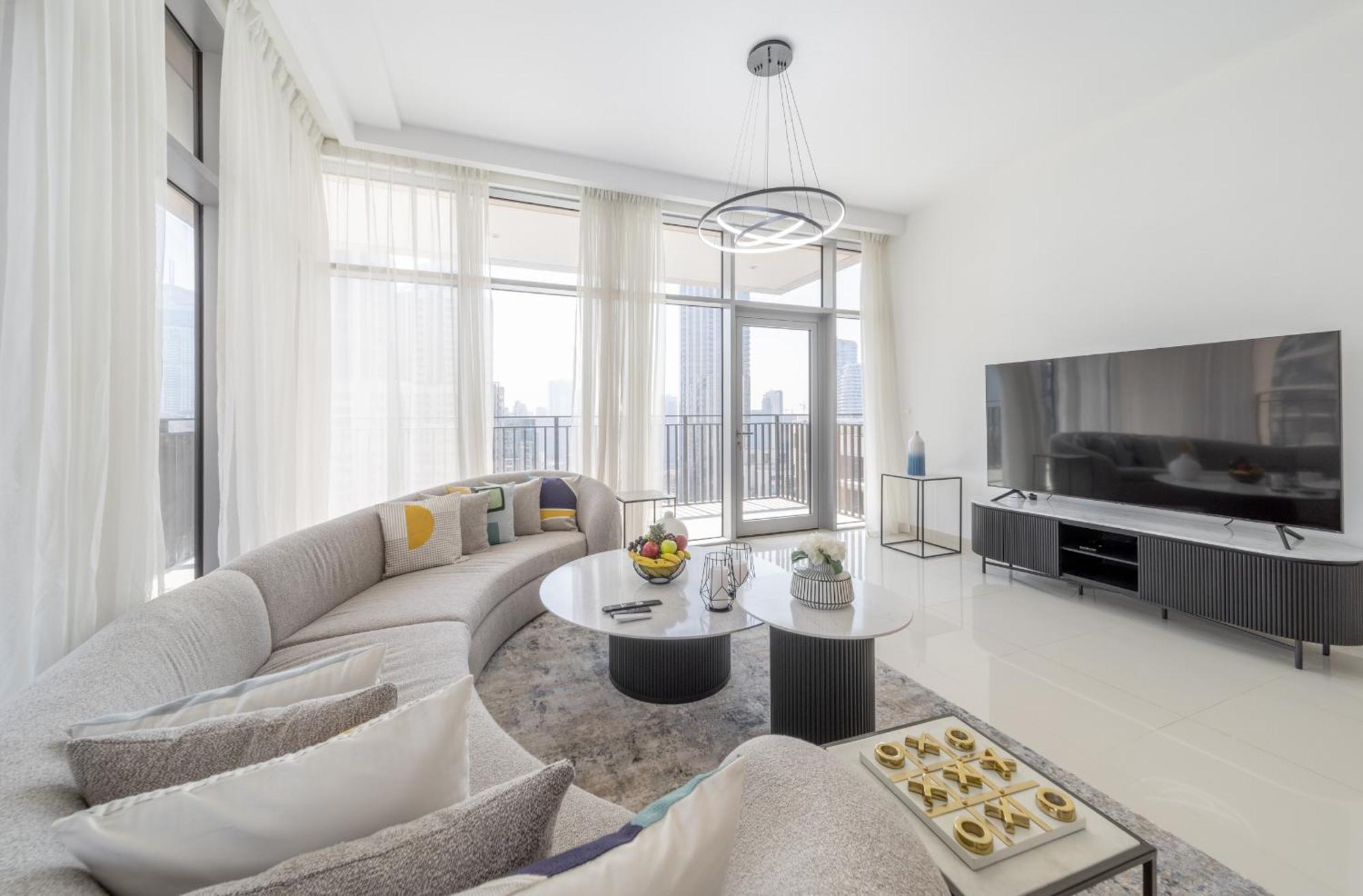 Eden's Homes & - Blvd Crescent Apartment Dubai