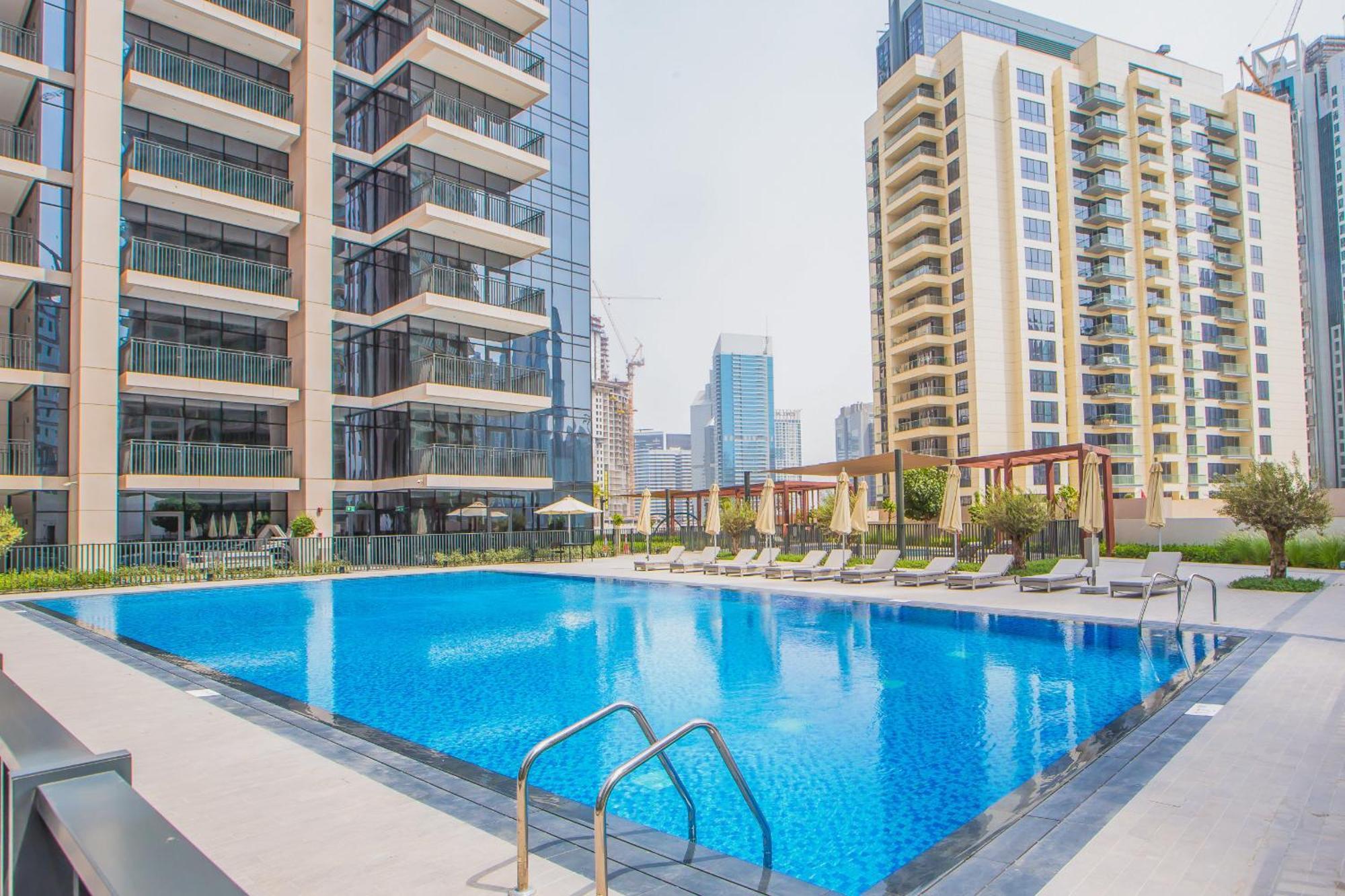 Eden's Homes & - Blvd Crescent Apartment *