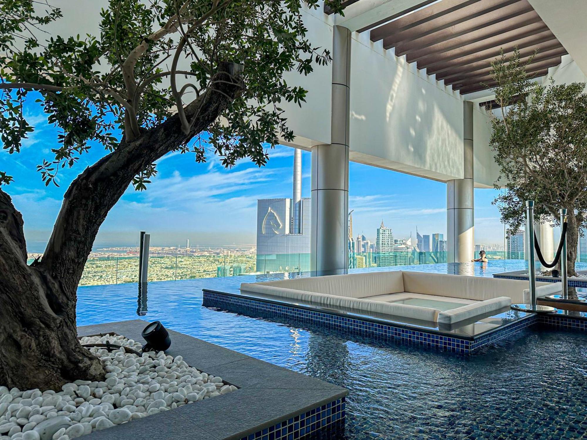 Burj Khalifa View Balcony With 64th Floor Infinity Pool In Paramount Midtown Dubai