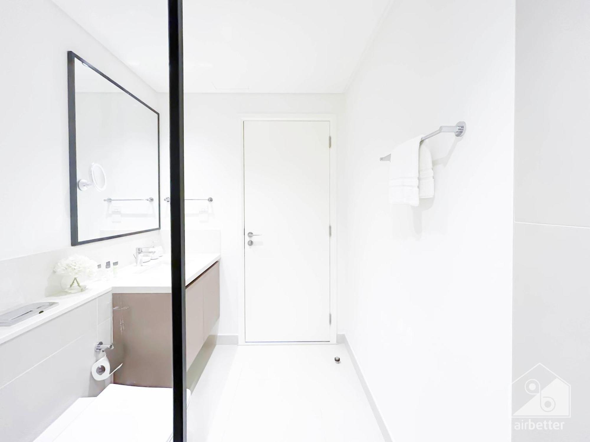 Luxury & Elegance At Burj Crown Downtown Apartment