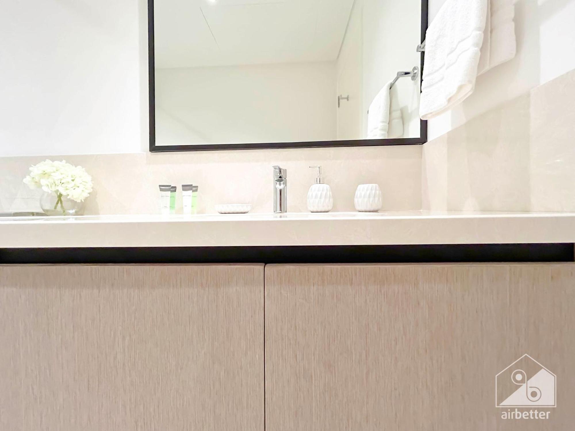 Luxury & Elegance At Burj Crown Downtown Dubai
