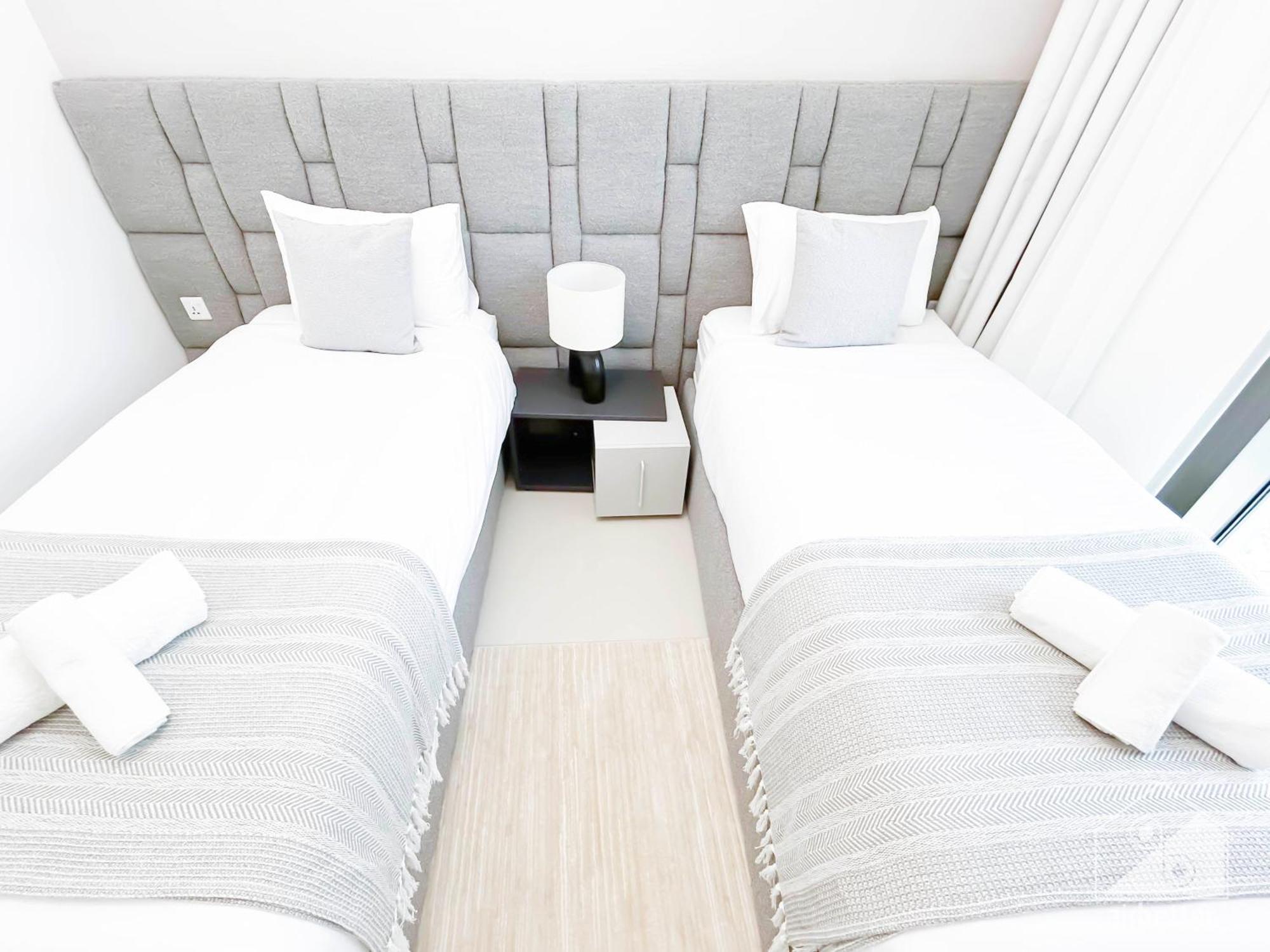 Luxury & Elegance At Burj Crown Downtown Apartment *