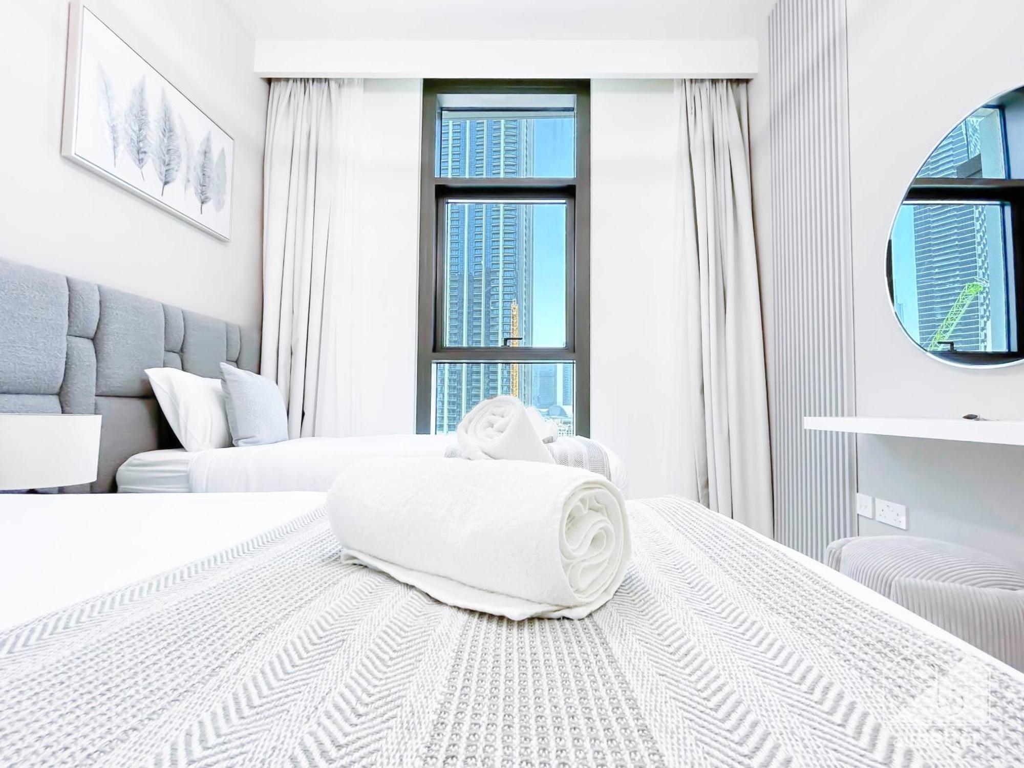 Luxury & Elegance At Burj Crown Downtown * Dubai