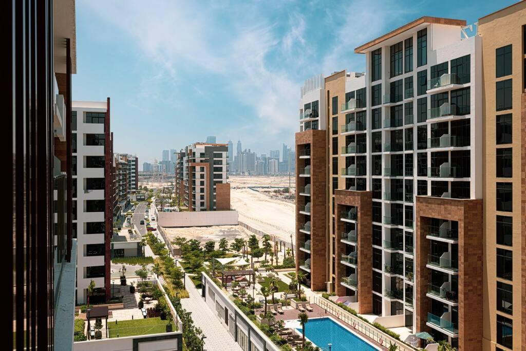 Modern Downtown & Burj Khalifa Views *