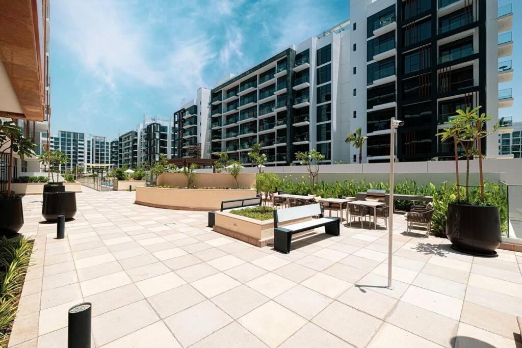 Modern Downtown & Burj Khalifa Views Apartment *
