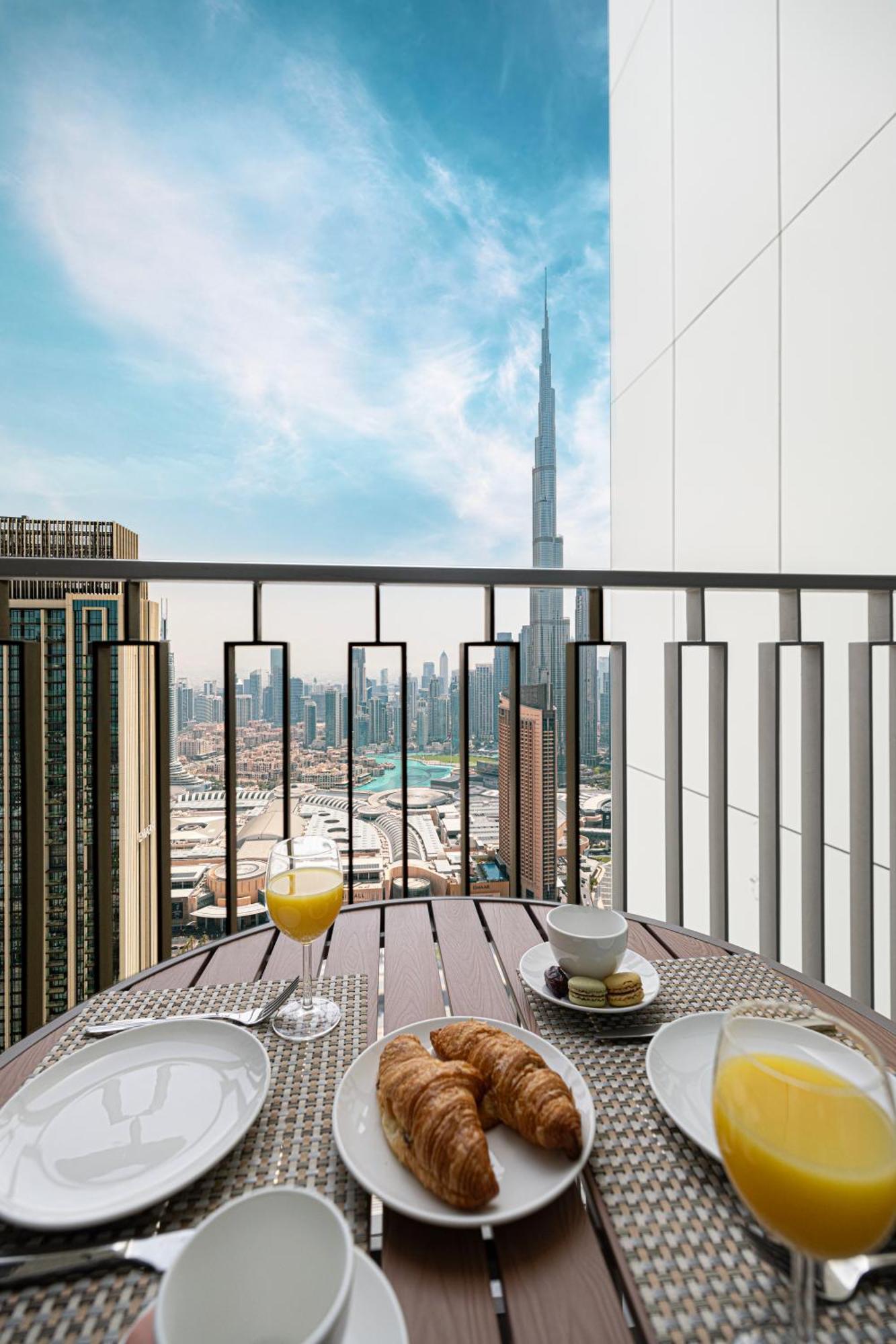 Apartment 55th High Floor - 2 Bedroom With Full Burj Khalifa & Fountain View, Close To Dubail Mall - Downtown By Stayfinity Max 8 Guests *