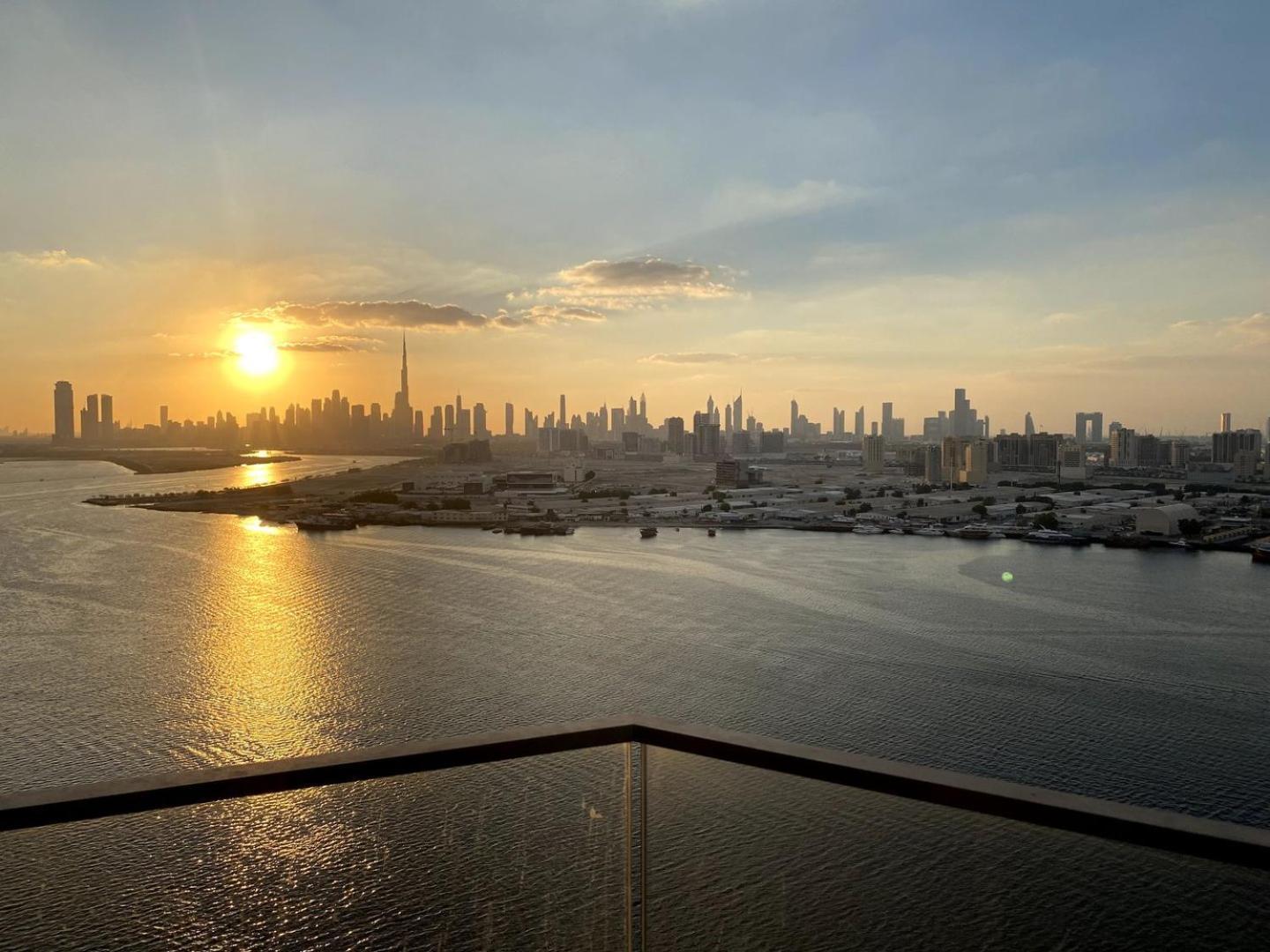 Apartment Stunning Burj Khalifa & Creek View *