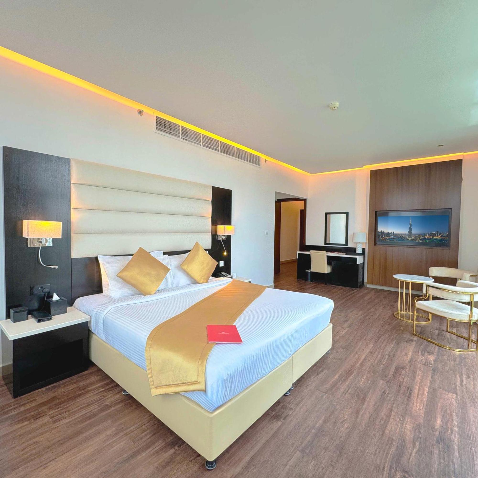 Aparthotel Sunday Mega Sheikh Zayed Road Near Difc Formerly Emirates Grand 3*
