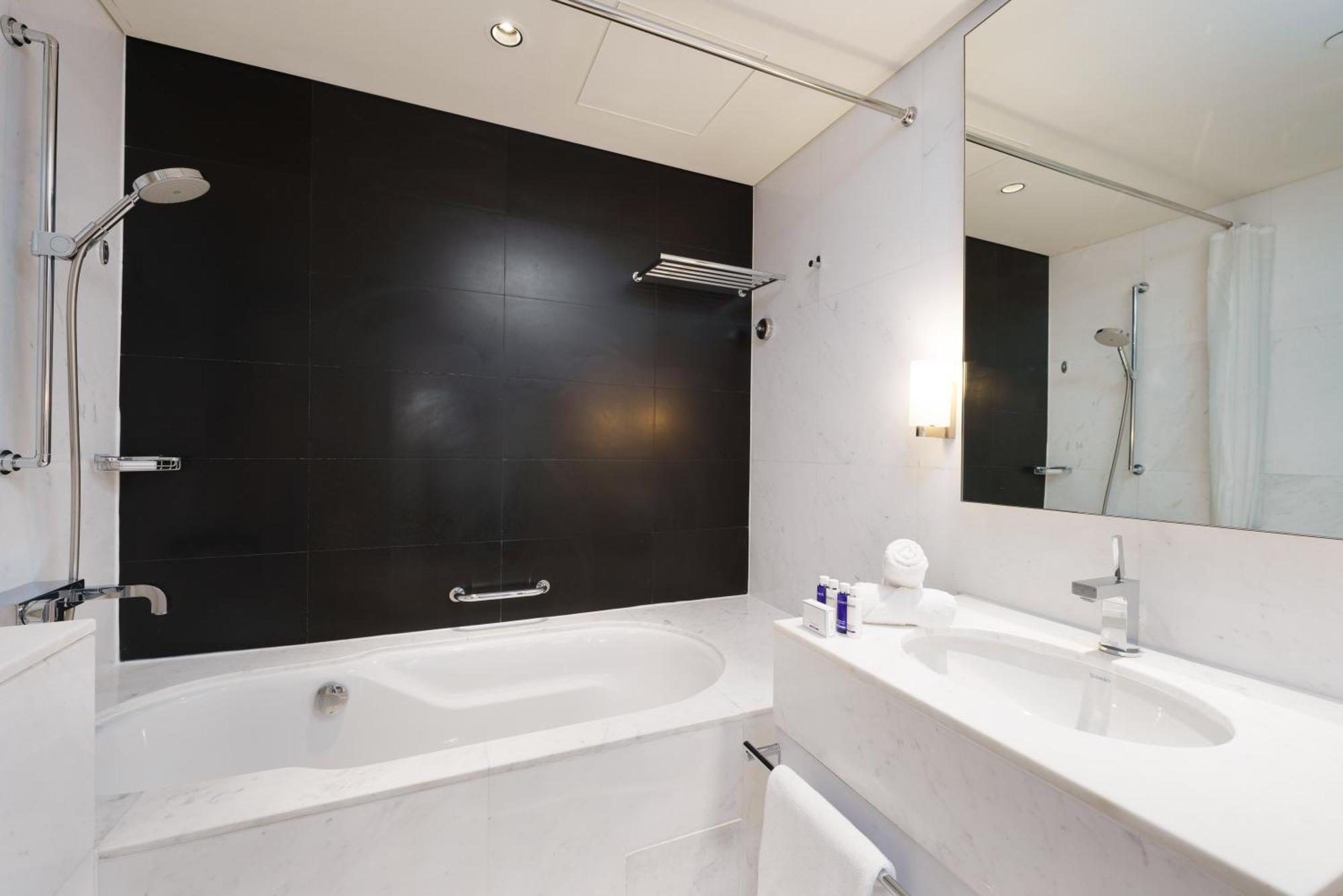 Maison Privee - Dazzling With Direct Burj Khalifa Views Dubai