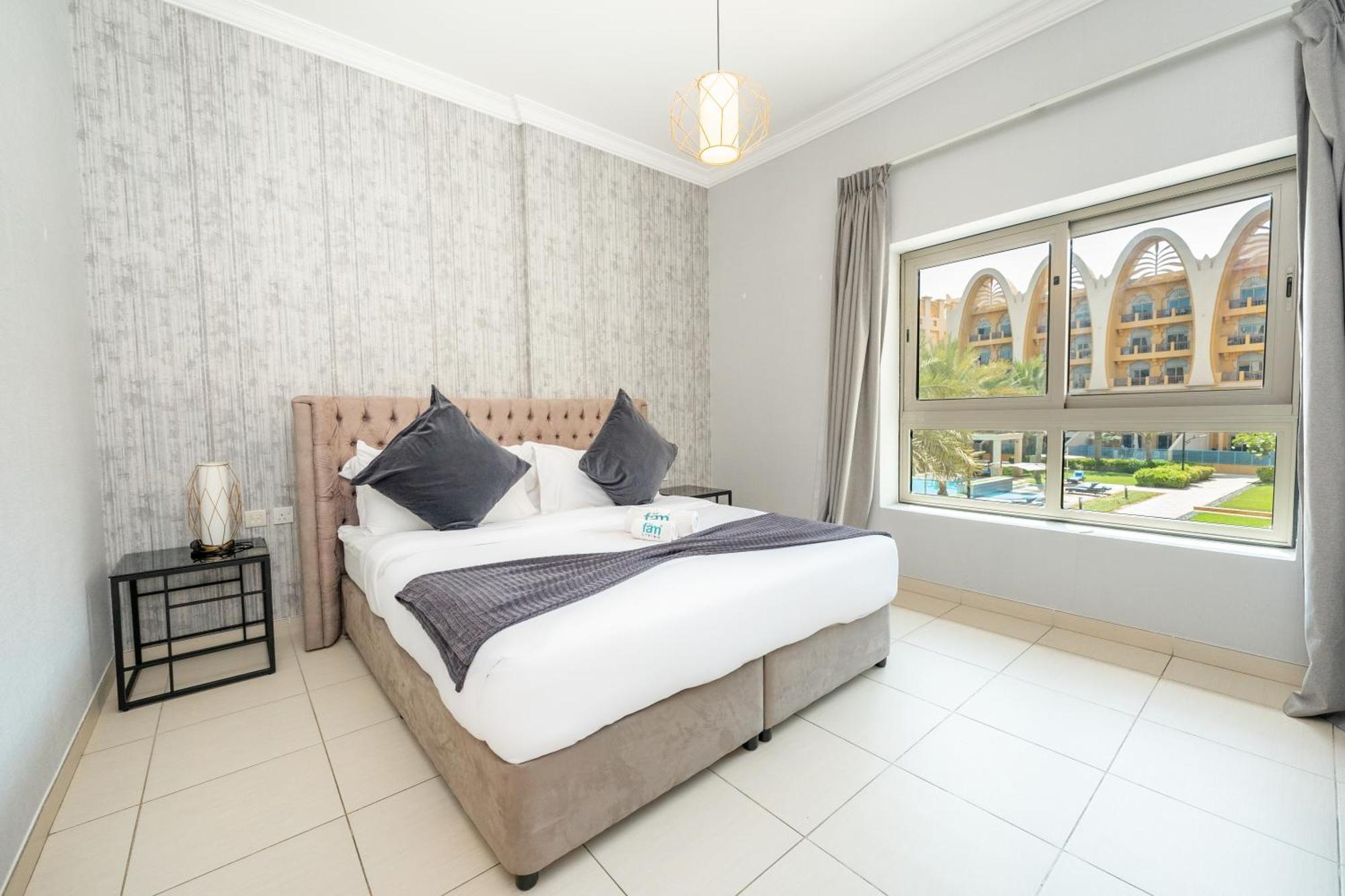 Apartment Fam Living - Private Beach Escapes In Palm Jumeirah *
