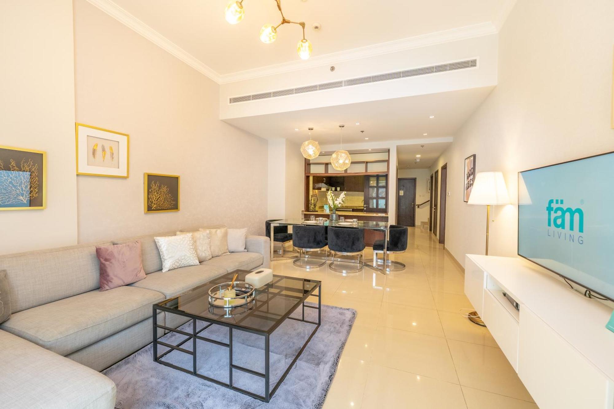 Apartment Fam Living - Private Beach Escapes In Palm Jumeirah Dubai