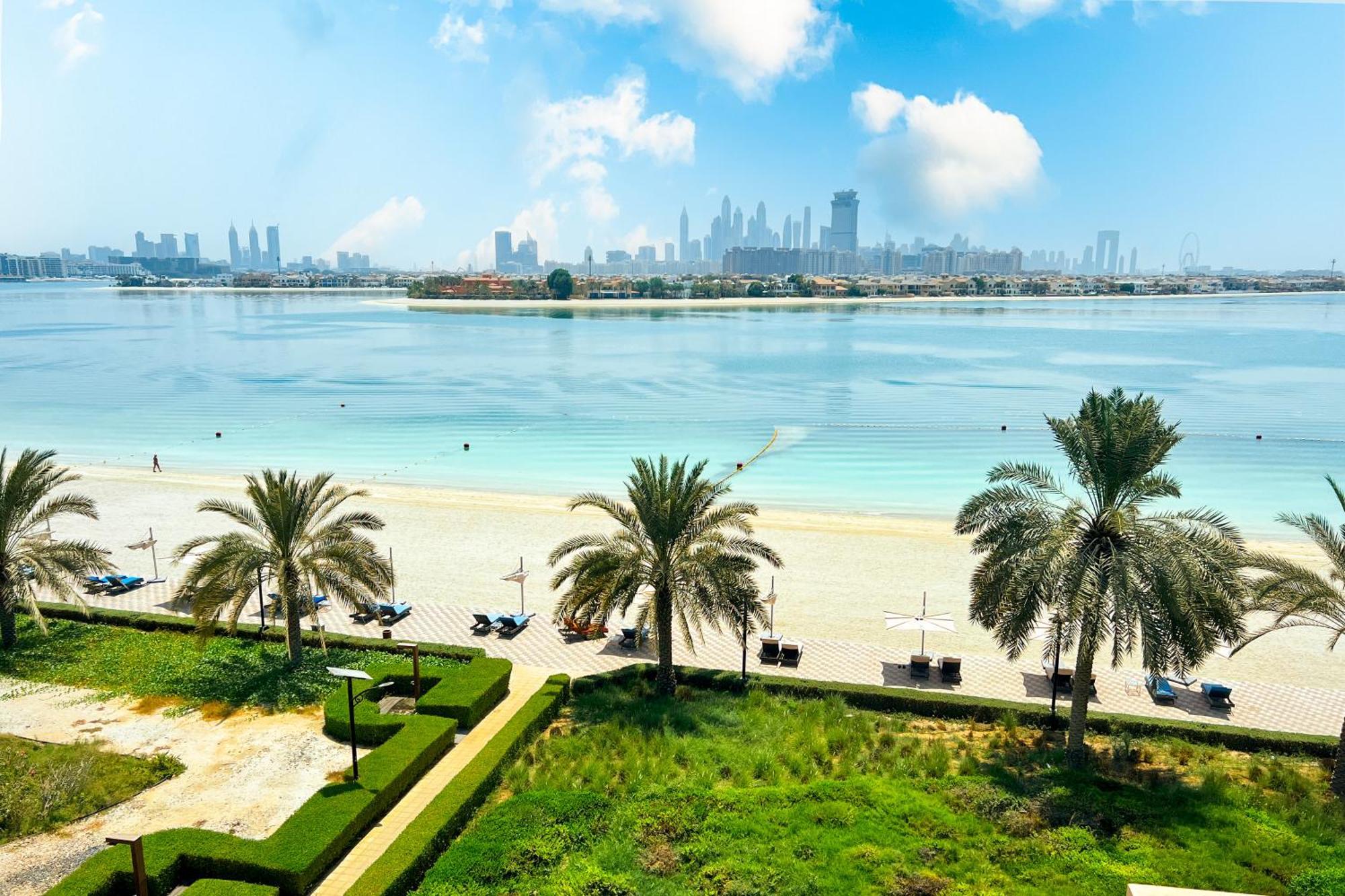 Fam Living - Private Beach Escapes In Palm Jumeirah * Dubai
