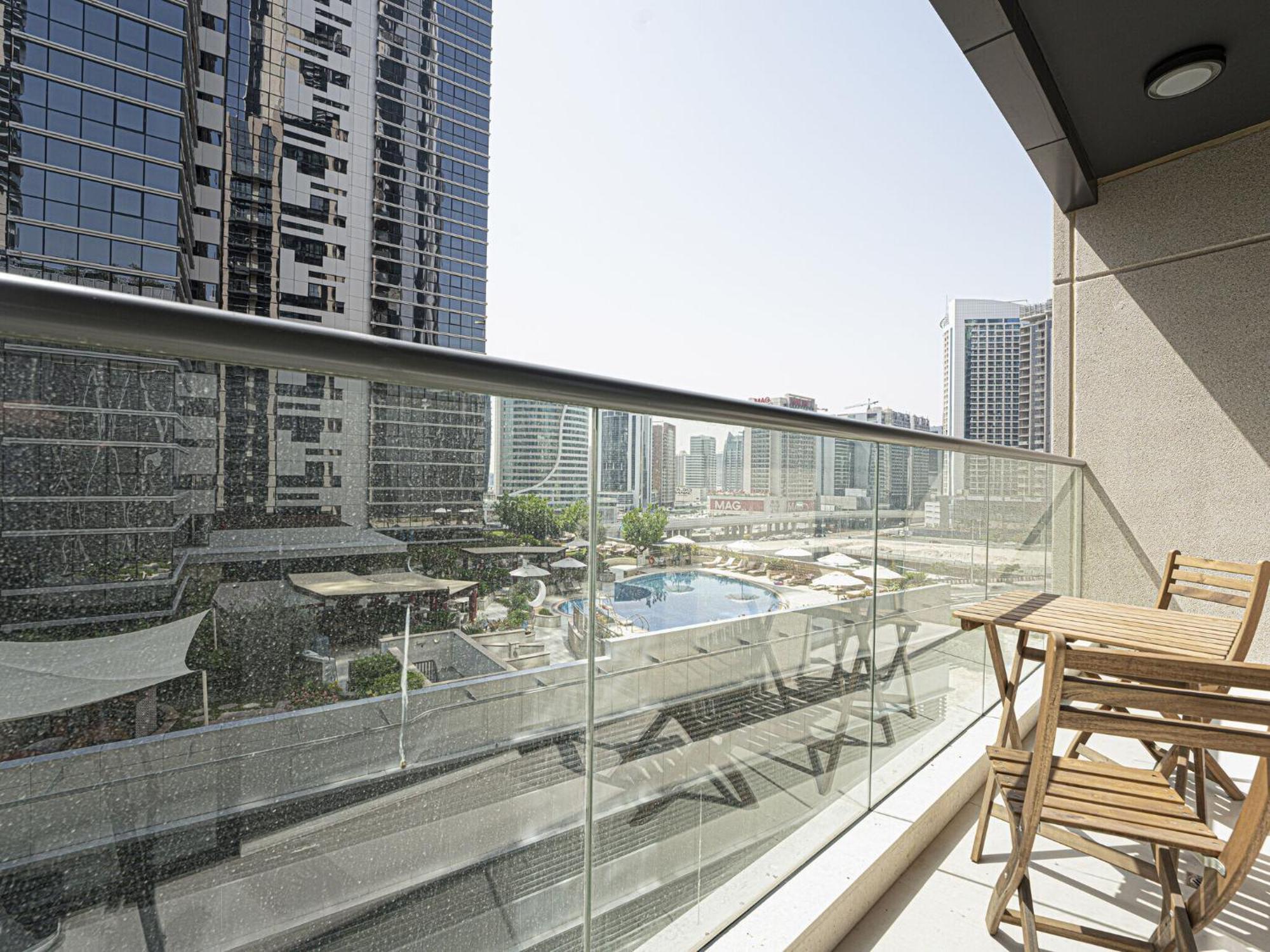 Luxe Near Mall Burj Khalifa Pool Gym Parking Dubai