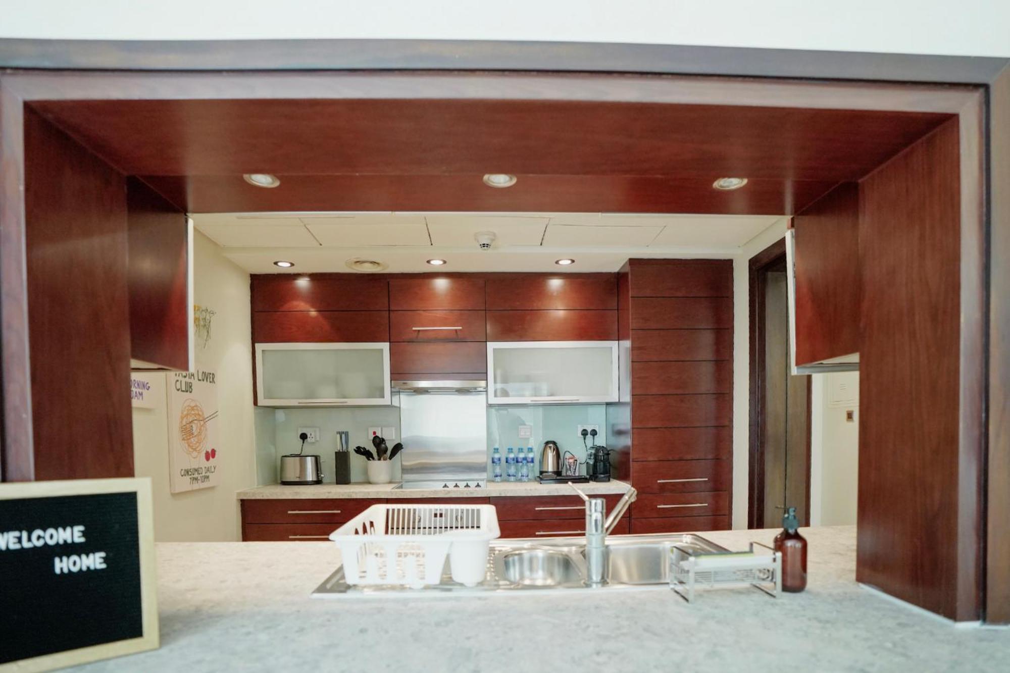 Brand New 2bhk Luxury 7min To Mall 1.5 Bath * Dubai