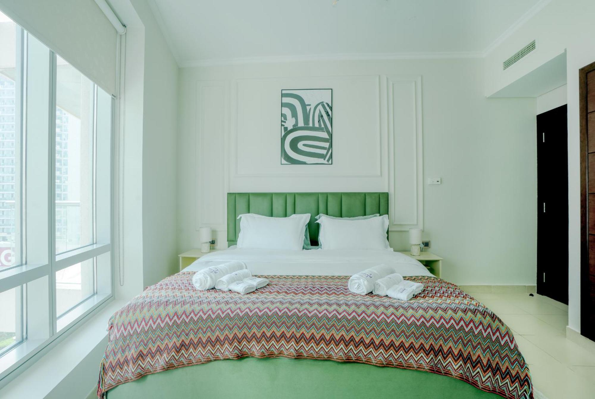 Brand New 2bhk Luxury 7min To Mall 1.5 Bath * Dubai