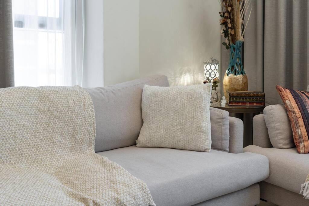 1 Bedroom - 12 Min From Downtown - Azizi Riviera Apartamento *
