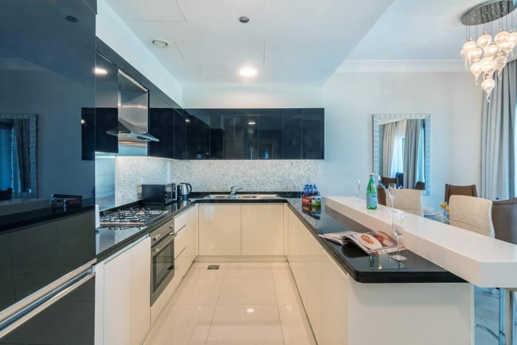 First Class 2br Modern Downtown Retreat Apartment