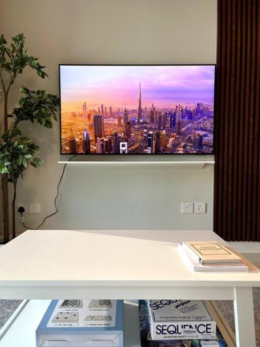Apartment- 12 Mins Walking Mall Burj Khalifa Apartment