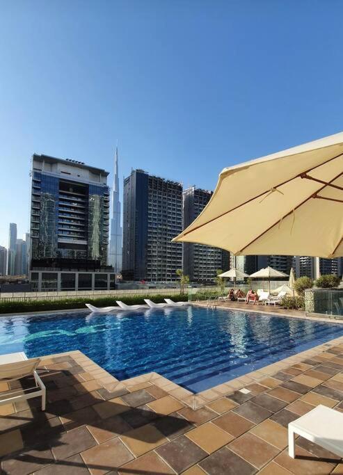 Apartment- 12 Mins Walking Mall Burj Khalifa * Dubai