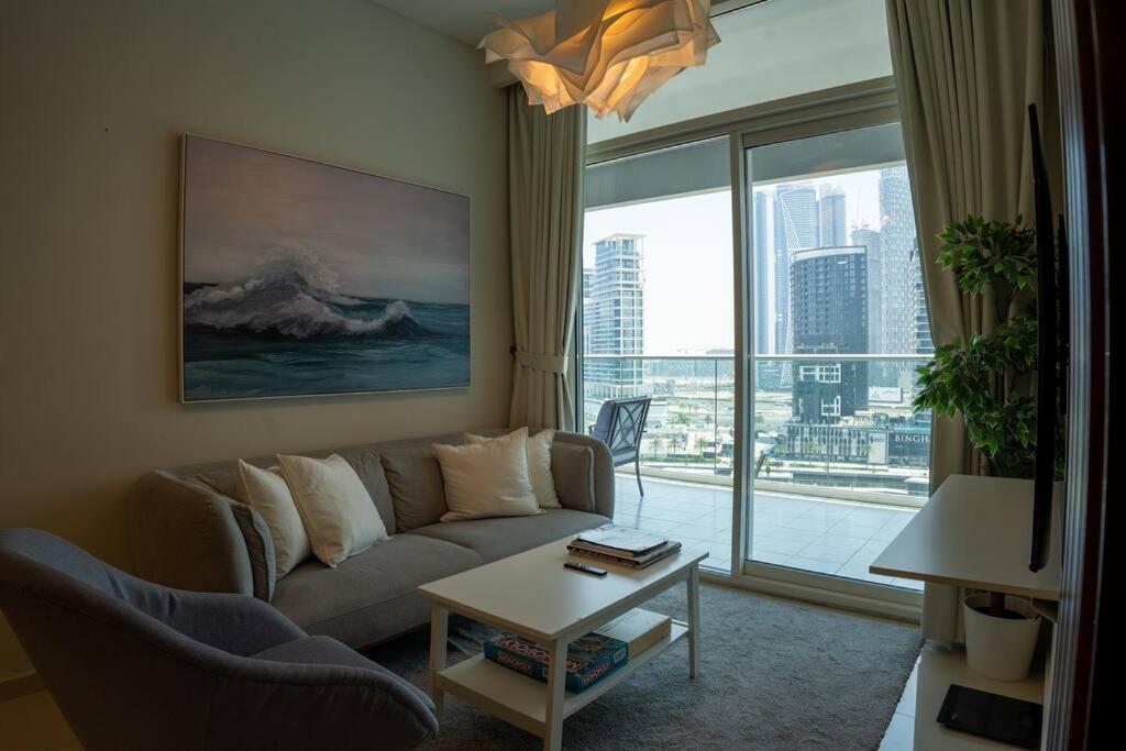 Apartment- 12 Mins Walking Mall Burj Khalifa
