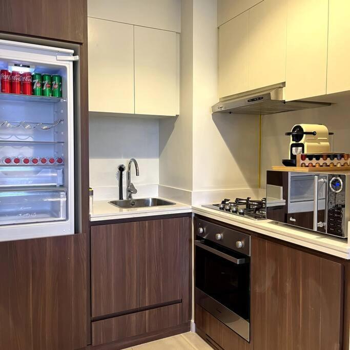 Apartment- 12 Mins Walking Mall Burj Khalifa * Dubai
