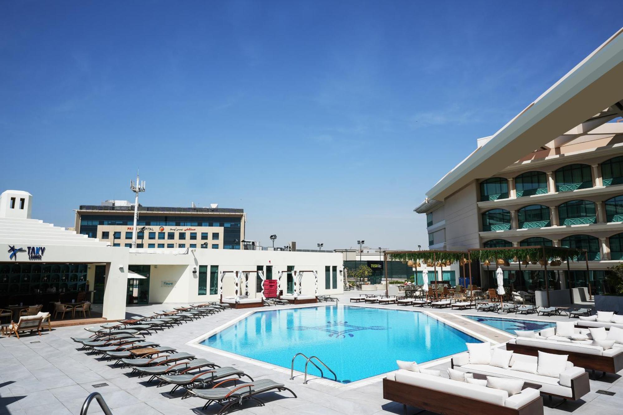 Moevenpick Grand Al Bustan Otel