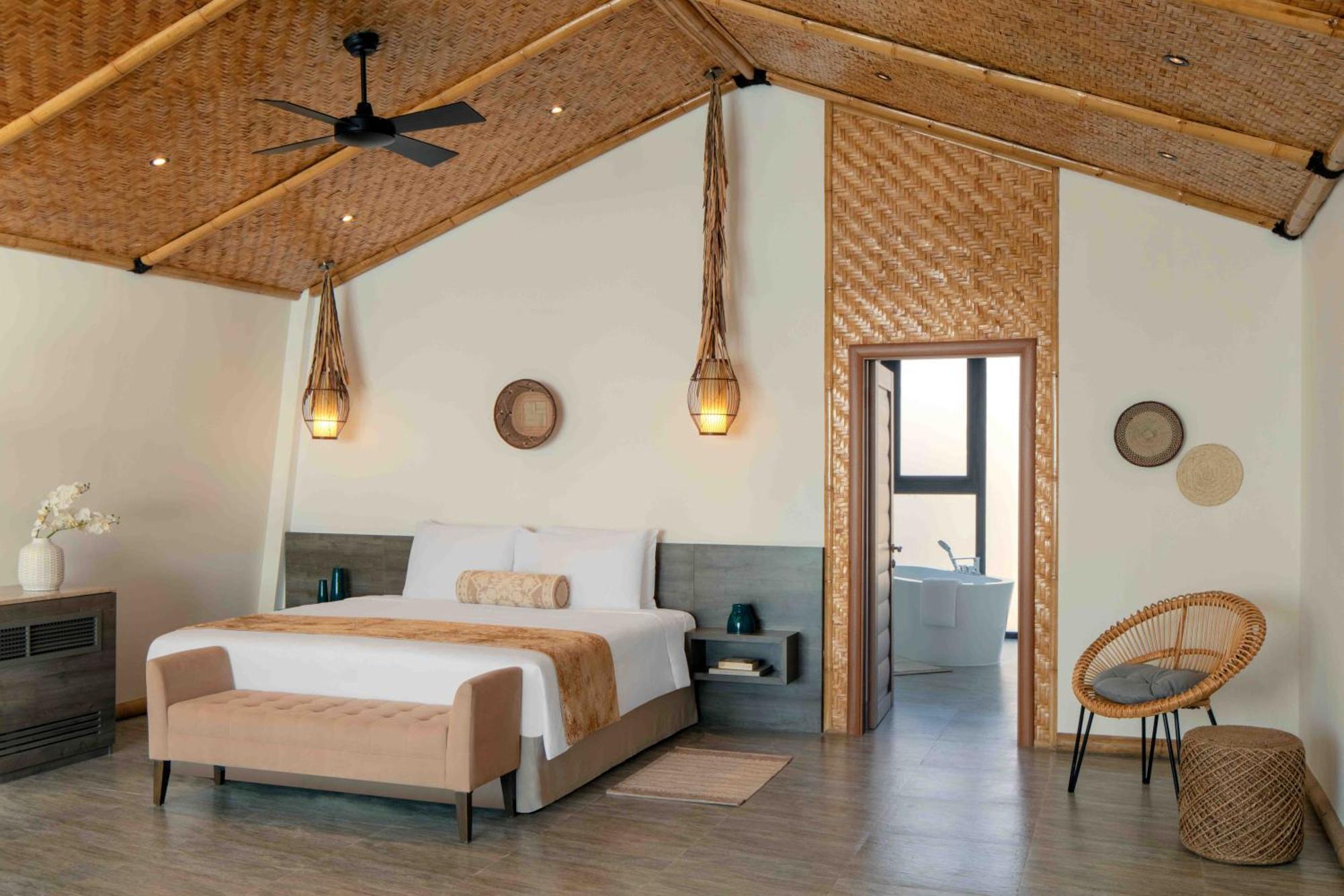 Anantara World Islands 5*