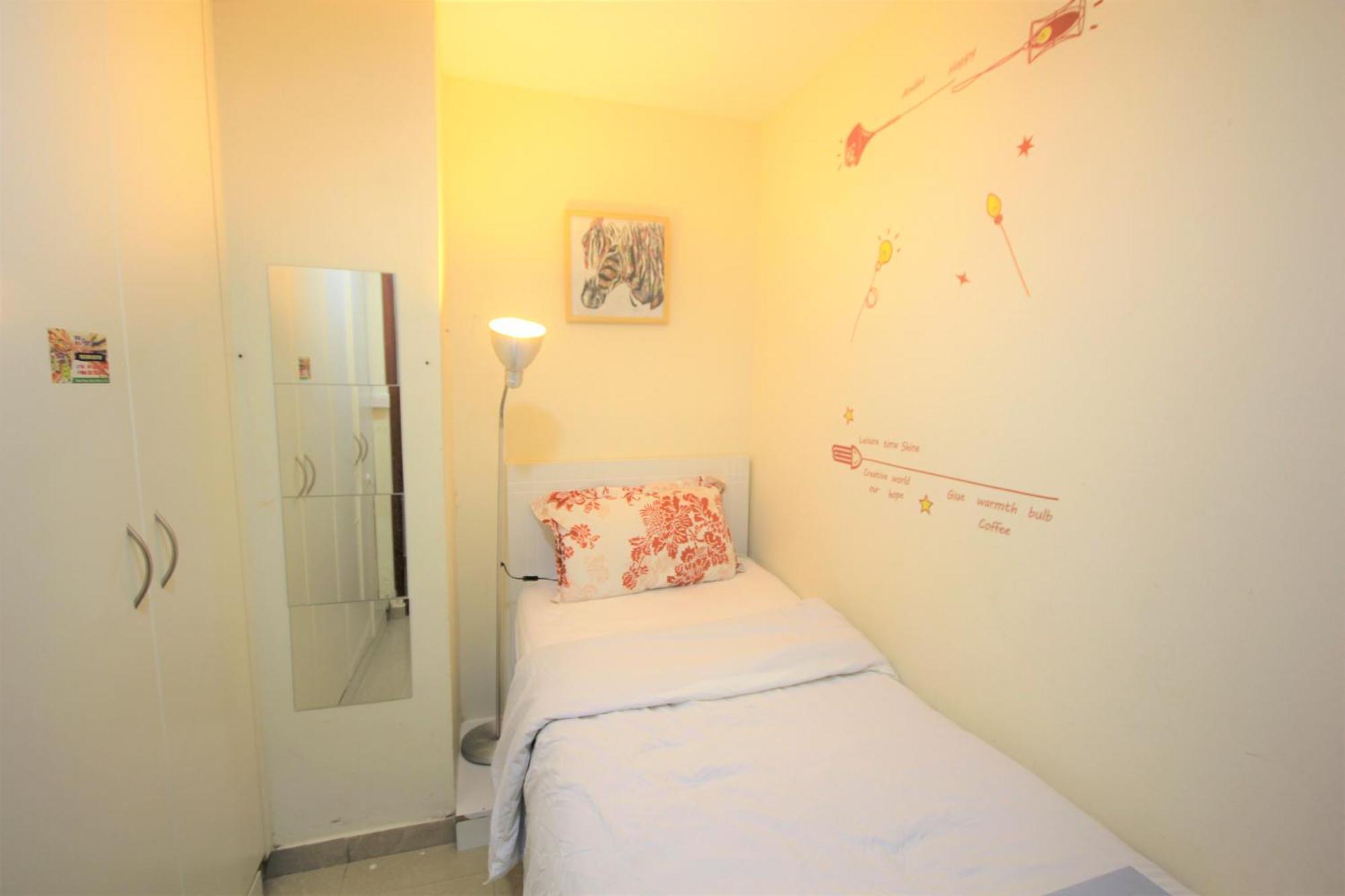 Hospedagem domiciliar Roomy Small And Partitions At Marina *