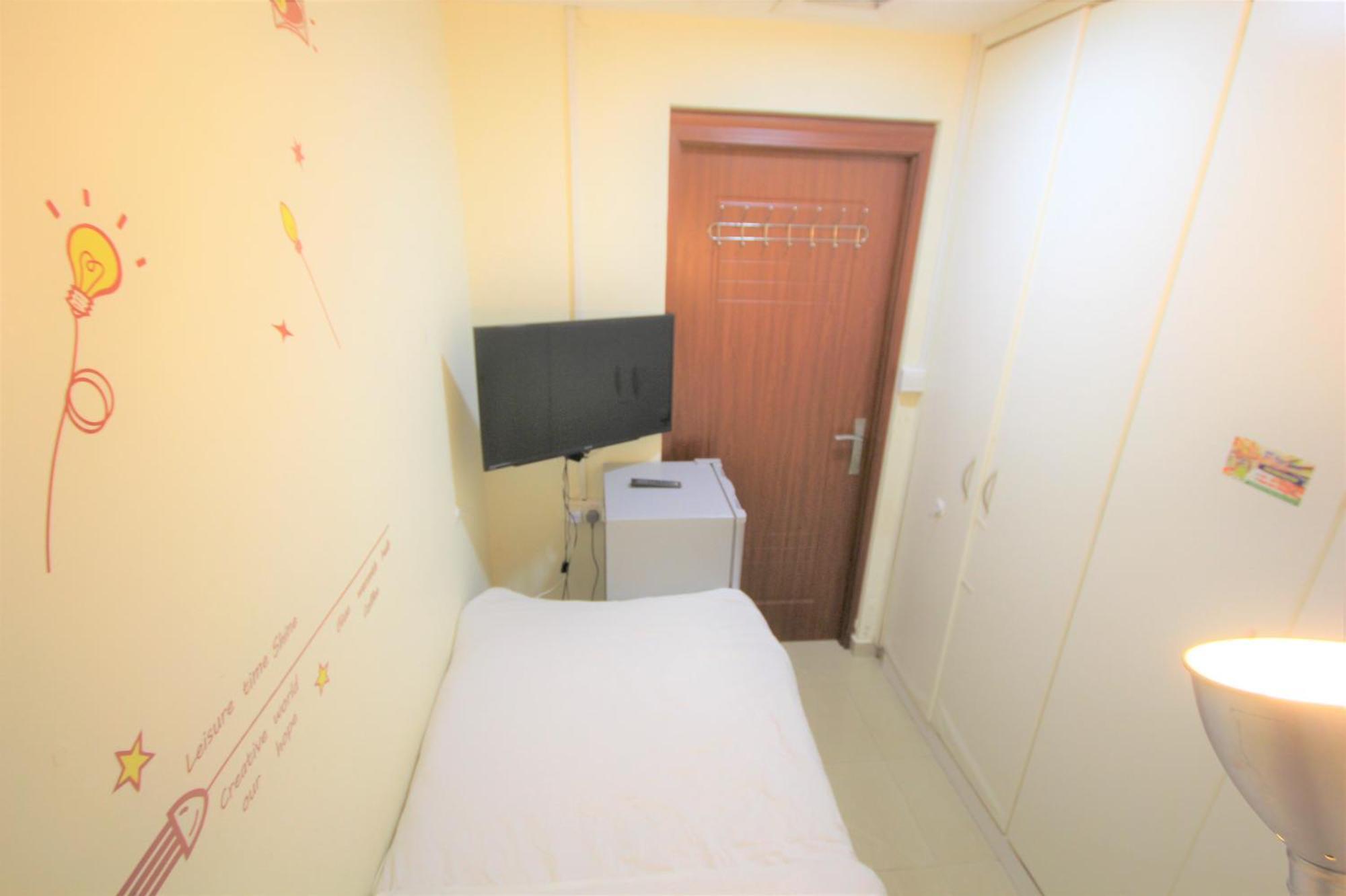 Hospedagem domiciliar Roomy Small And Partitions At Marina Dubai