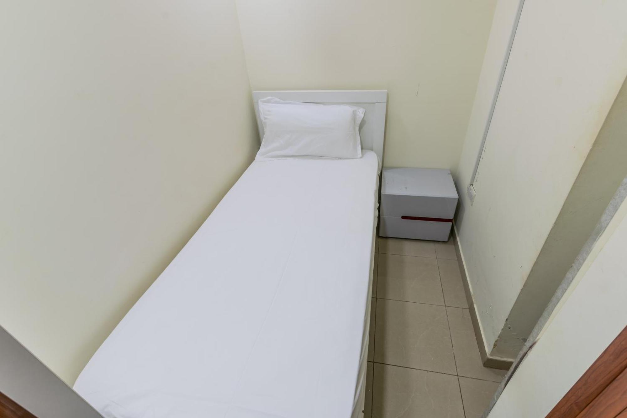 Hospedagem domiciliar Roomy Small And Partitions At Marina Dubai