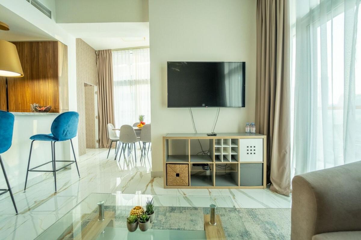 Aws Homes - Luxurious 2br In Business Bay *