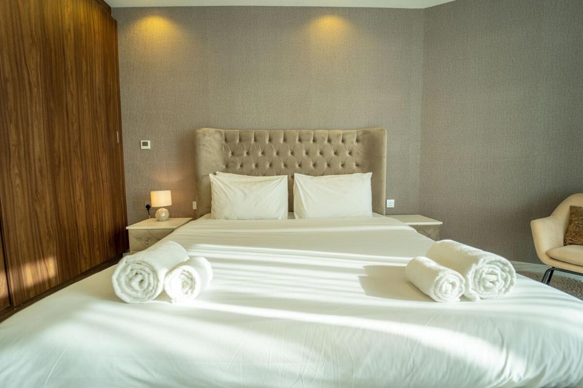 Aws Homes - Luxurious 2br In Business Bay * Dubai