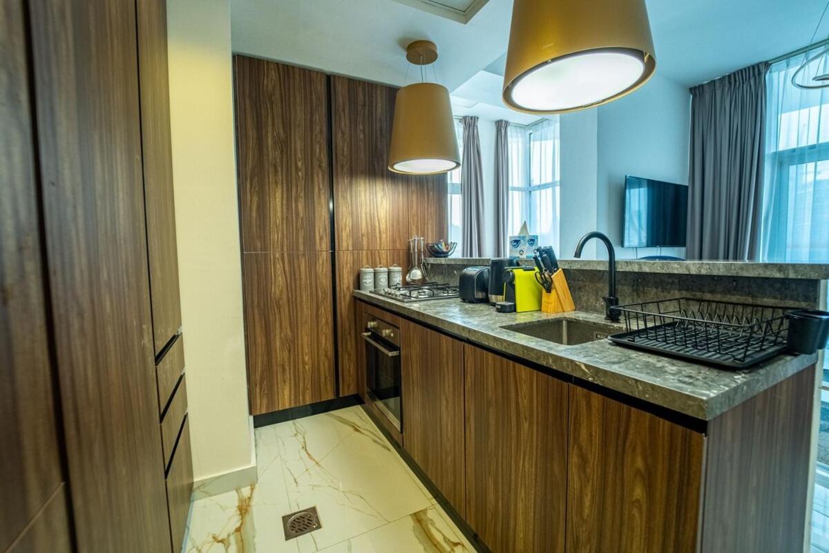 Aws Homes - Luxurious 2br In Business Bay *