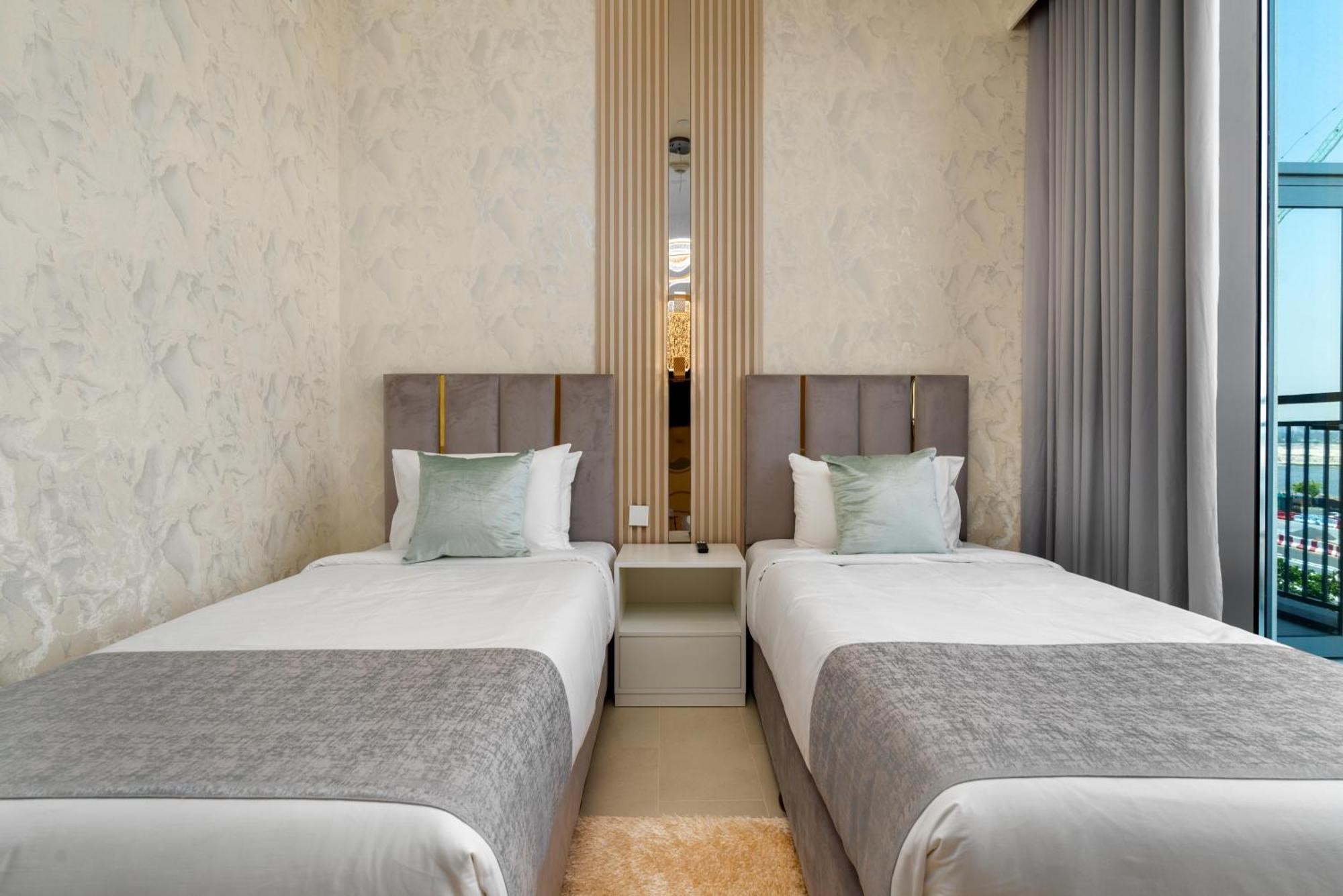 Globalstay Creek Rise Tower Elegant *