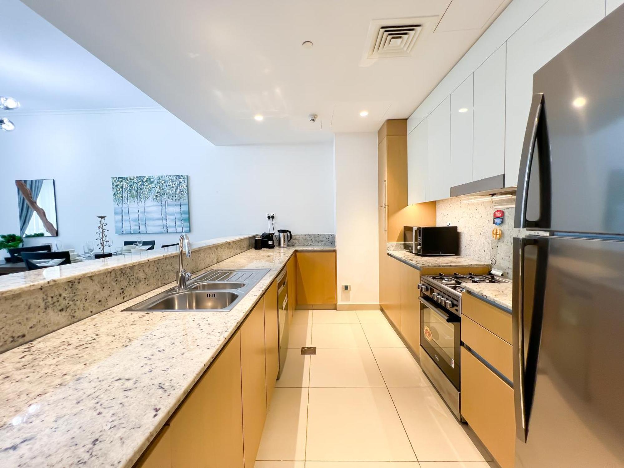 Luxurious New Brand 2br At Mulberry 2 At Park Heights Building A2 - Hills Apartment *