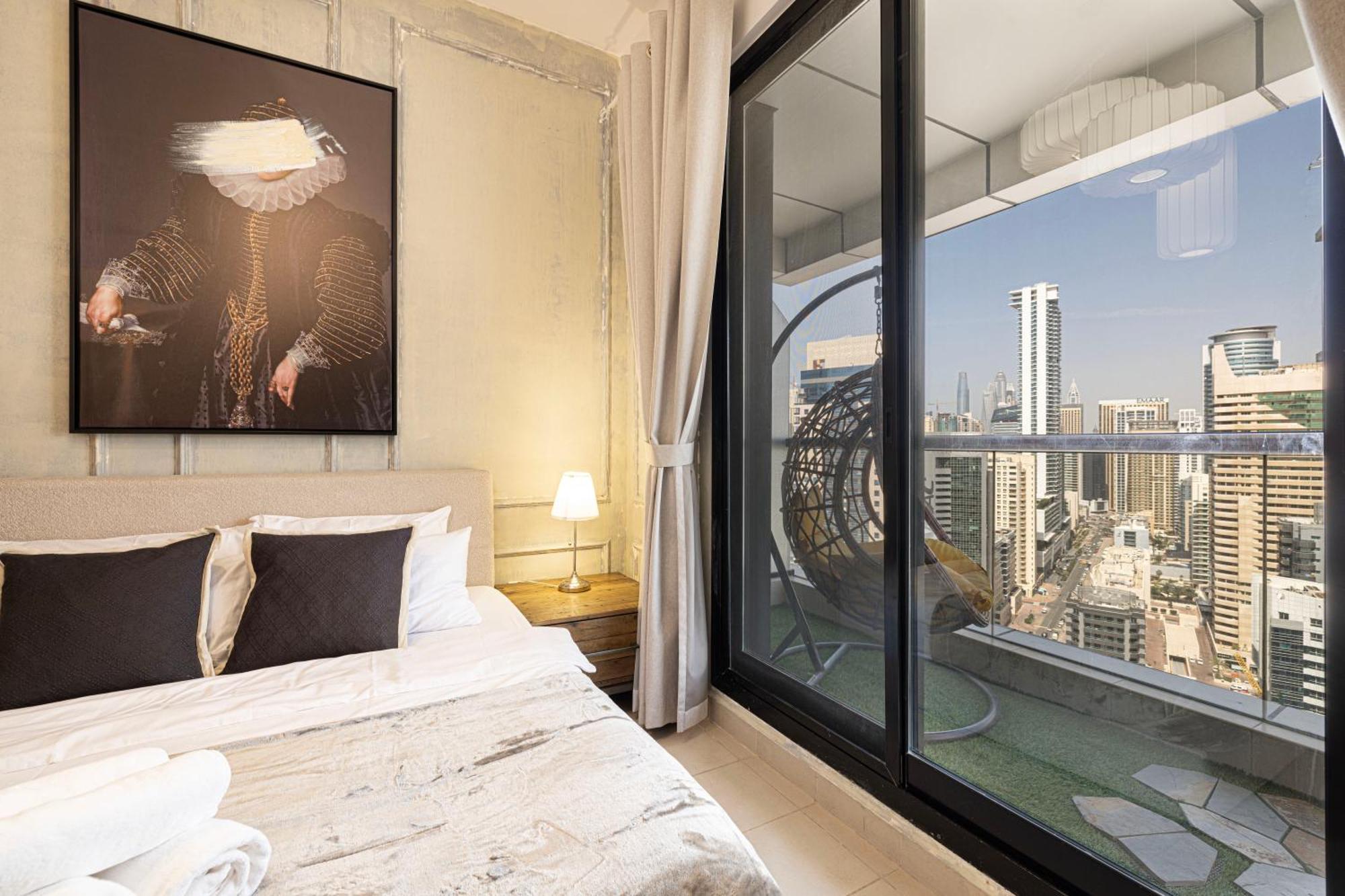 Beautiful Home, Magnificent View * Dubai