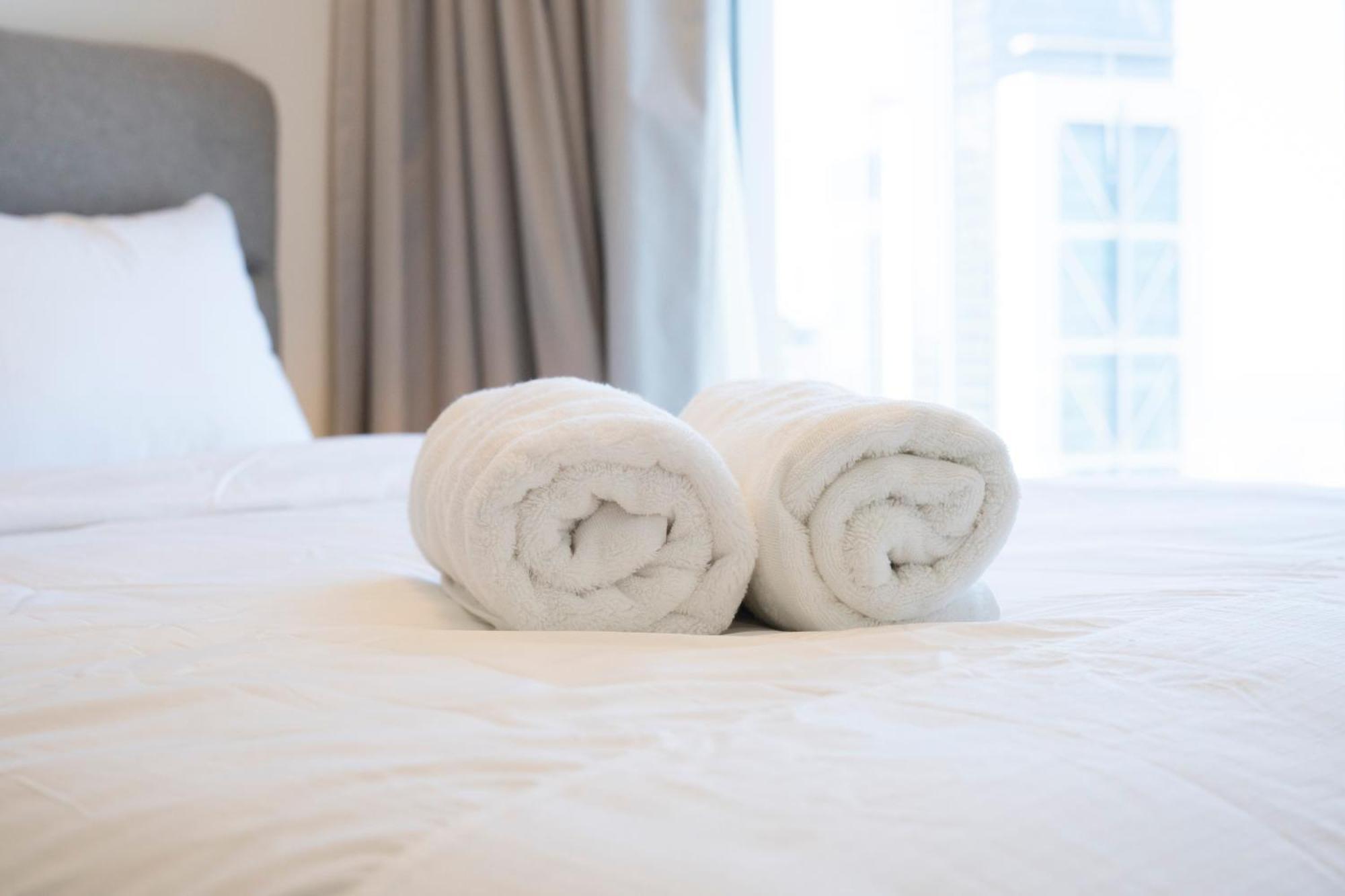 2br Downtown Dubai, Walkable To Mall & Burj * Dubai