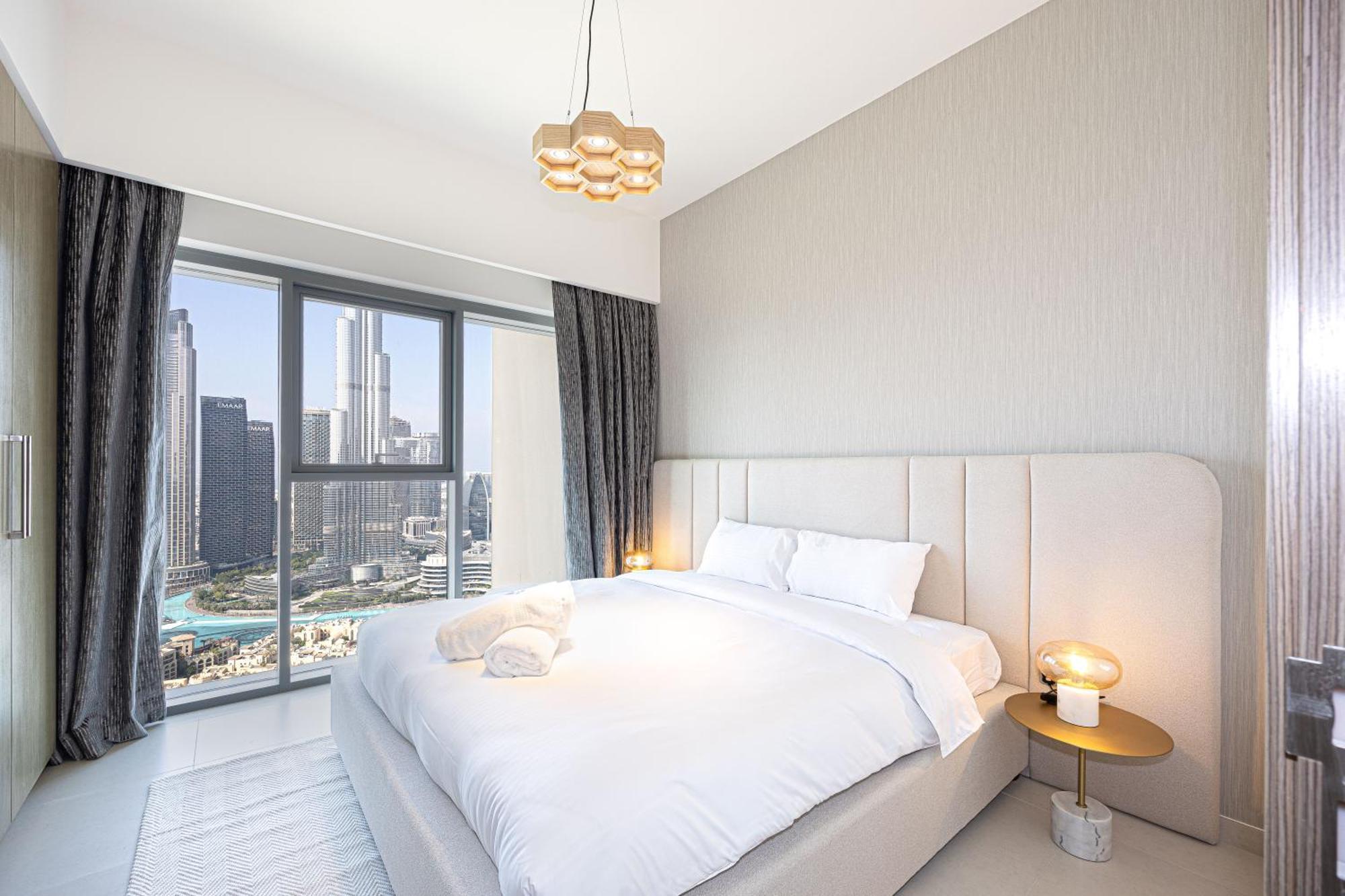 3br Burj & Fountain View, High Floor Burj Royale Downtown Apartment Dubai