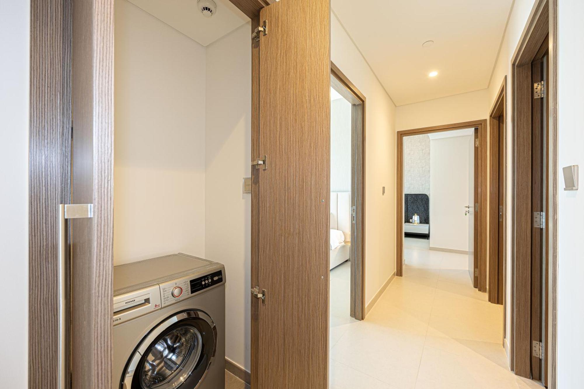 Apartment 3br Burj & Fountain View, High Floor Burj Royale Downtown *